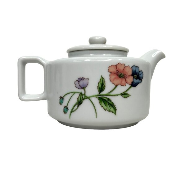 House Of Prill Porcelain Floral Teapot‎ With Lid - Picture 3 of 10